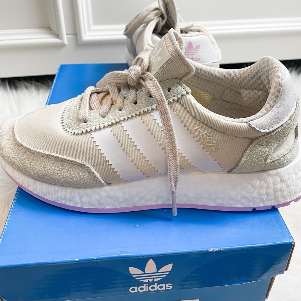 NWT Adidas Originals I-5923 Cream/White/Pink